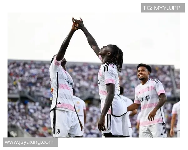 尤文图斯1617赛季客场对阵里昂的精彩回顾与战术分析 尤文图斯1617赛季客场对阵里昂的精彩回顾与战术分析