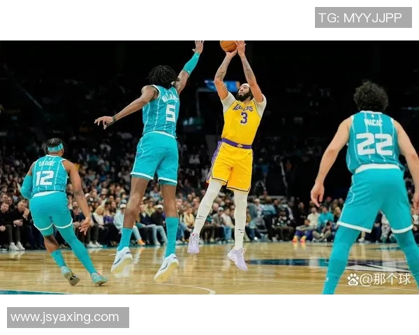 恩比德与戴维斯对决解析：谁能在NBA赛场上称霸内线之王