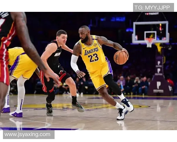 湖人对决热火今日赛程分析及比赛前瞻精彩看点一览 湖人对决热火今日赛程分析及比赛前瞻精彩看点一览