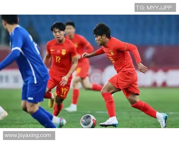 U22国足迎战越南队全力争胜期待年轻球员展现实力与风采 U22国足迎战越南队全力争胜期待年轻球员展现实力与风采