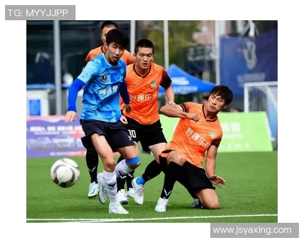 南定队与岘港队激战在即谁能在这场足球对决中胜出 南定队与岘港队激战在即谁能在这场足球对决中胜出