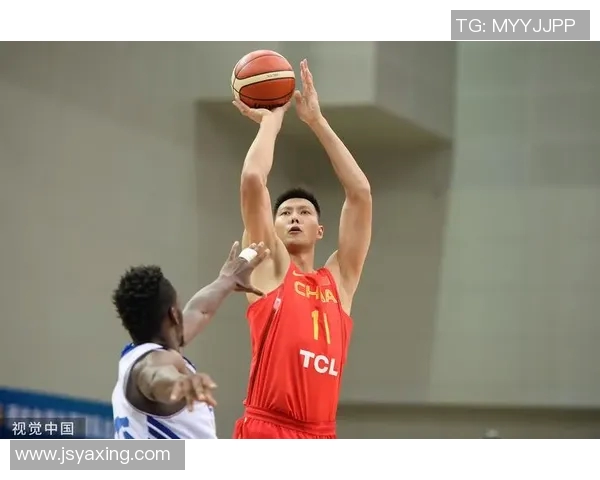 易建联的篮球传奇之路:从青涩少年到国家队核心的成长历程与奋斗故事 易建联的篮球传奇之路:从青涩少年到国家队核心的成长历程与奋斗故事