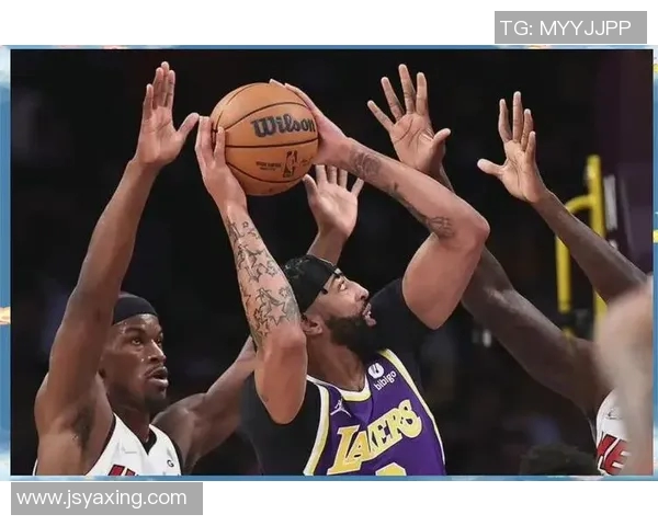 热火与湖人精彩对决中文回放全程回顾与精彩瞬间解析