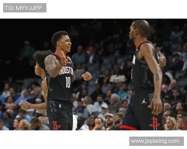 火箭队与湖人队即将对决谁能在这场焦点战中胜出