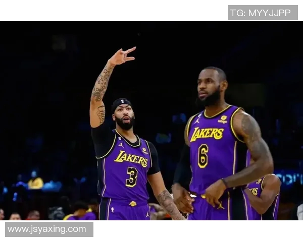 湖人对阵热火精彩对决回顾10月7日比赛亮点与分析 湖人对阵热火精彩对决回顾10月7日比赛亮点与分析