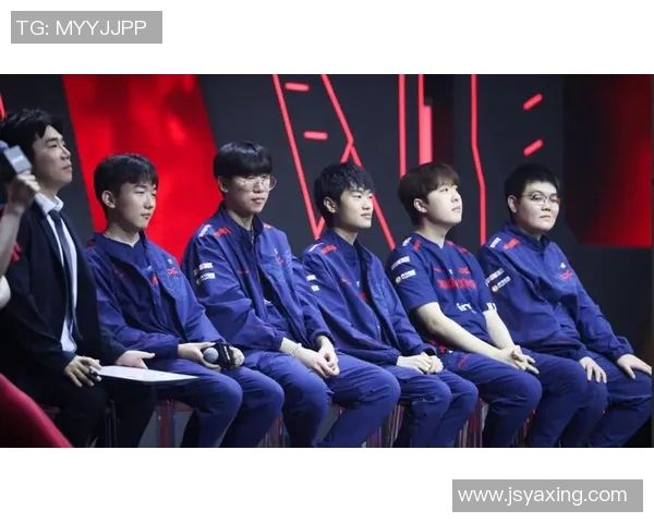 LNG战队的荣耀与挑战：英雄联盟赛场上的奋斗与成长之路